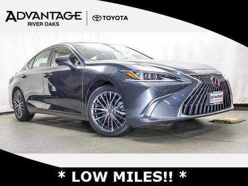 2022 Lexus ES 350 Base