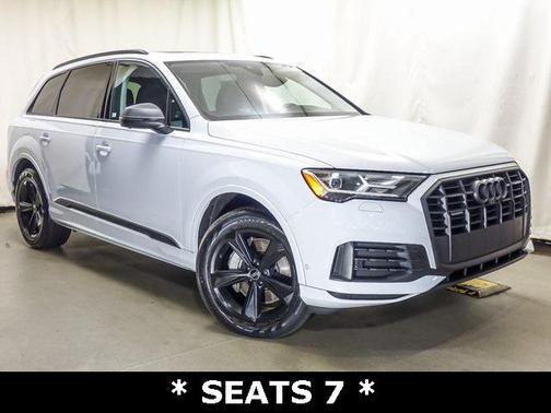 2022 Audi Q7 45 Premium