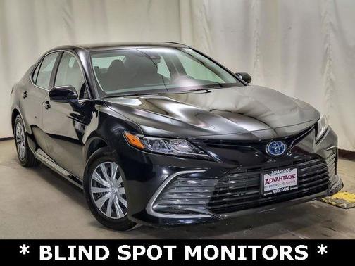 2024 Toyota Camry Hybrid LE