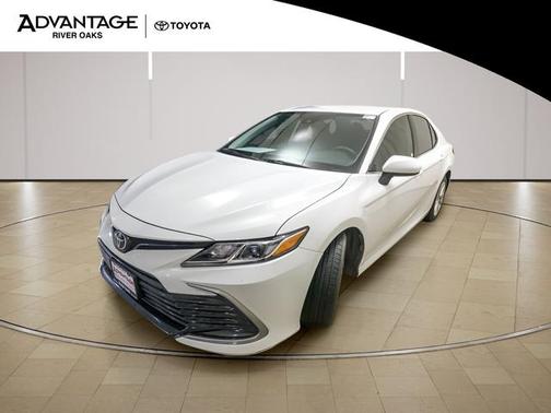Ice Cap 2024 Toyota Camry LE