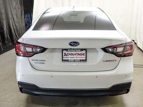 Crystal White Pearl 2024 Subaru Legacy Limited