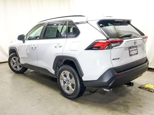 Ice Cap 2023 Toyota RAV4 XLE