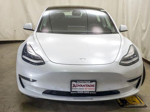 Pearl White Multi-Coat 2021 Tesla Model 3 Standard Range Plus