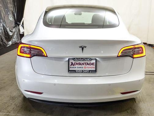 Pearl White Multi-Coat 2021 Tesla Model 3 Standard Range Plus
