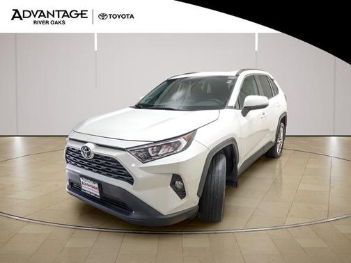 Blizzard Pearl 2021 Toyota RAV4 XLE Premium