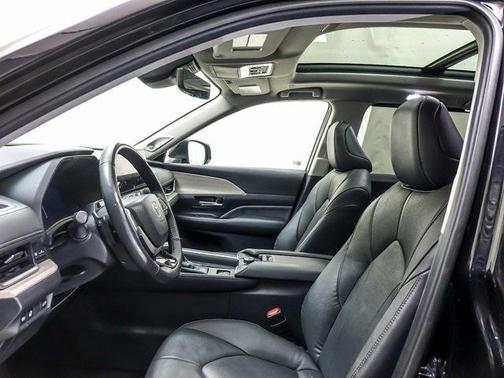 2025 Toyota Grand Highlander Platinum