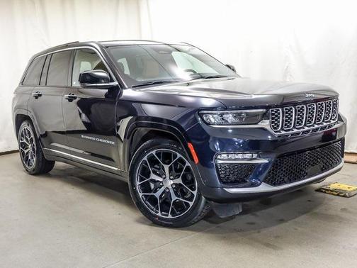 2023 Jeep Grand Cherokee Summit
