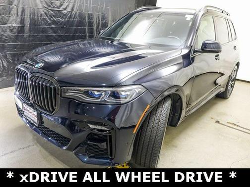 2022 BMW X7 M50i
