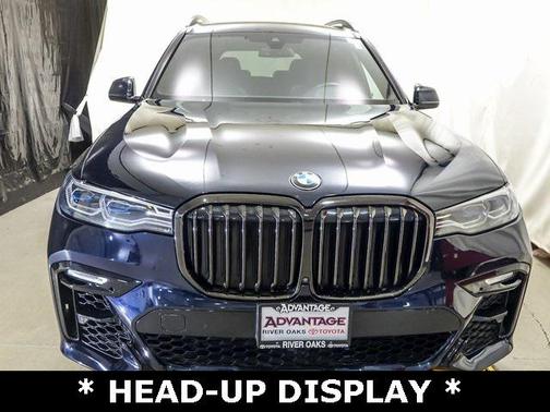 2022 BMW X7 M50i