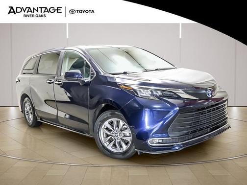 2024 Toyota Sienna XLE