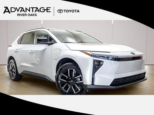 Pearl 2026 Toyota bZ XLE
