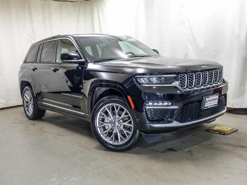 2022 Jeep Grand Cherokee Summit