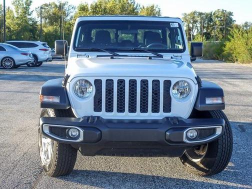 2023 Jeep Gladiator Sport S