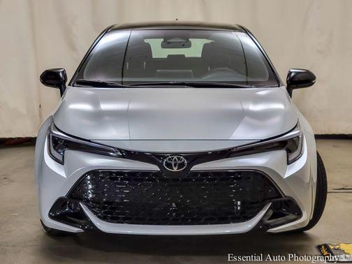 Pearl 2026 Toyota Corolla SE