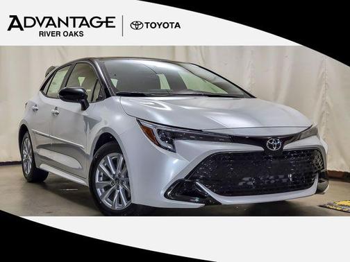 Pearl 2026 Toyota Corolla SE