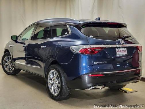 2022 Buick Enclave Essence