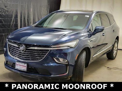 2022 Buick Enclave Essence