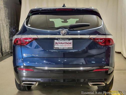 2022 Buick Enclave Essence