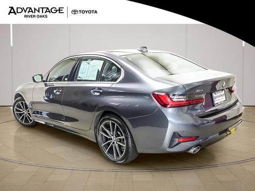 Mineral Grey Metallic 2022 BMW 330 i xDrive