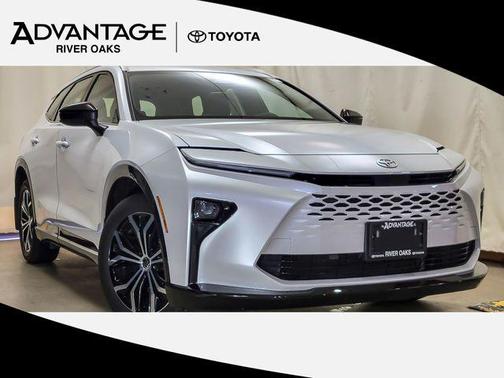 2025 Toyota Crown Signia XLE