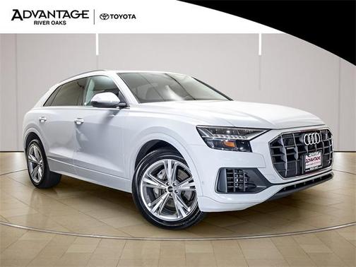 2023 Audi Q8 55 Premium