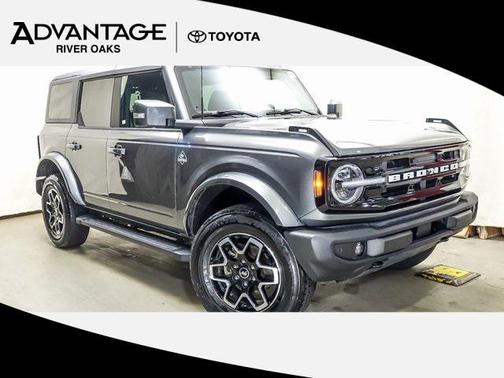 2022 Ford Bronco Outer Banks