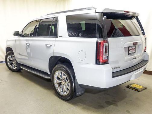Summit White 2018 GMC Yukon SLE