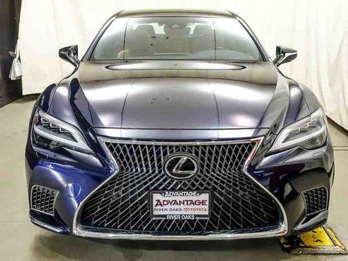 Mica 2022 Lexus LS 500 Base