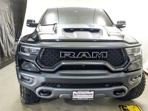 Diamond Black Crystal Pearlcoat 2021 RAM 1500 TRX