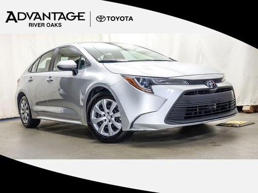 Classic Silver Metallic 2024 Toyota Corolla LE