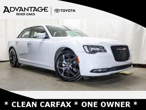 2022 Chrysler 300 S