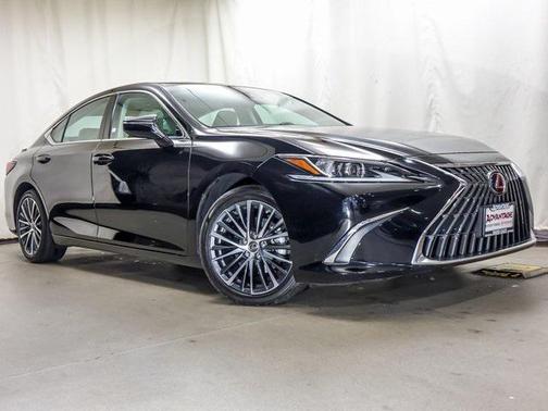 2022 Lexus ES 350 Base