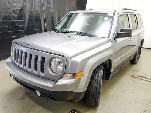 Billet Silver Metallic Clearcoat 2016 Jeep Patriot Sport