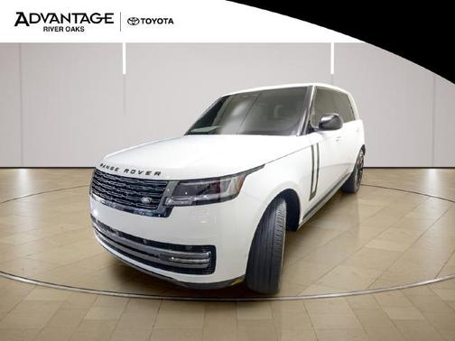 White 2025 Land Rover Range Rover SE