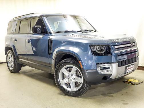 Tasman Blue Metallic 2022 Land Rover Defender SE