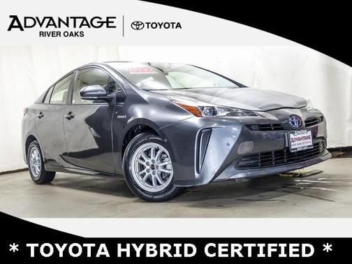 2022 Toyota Prius LE