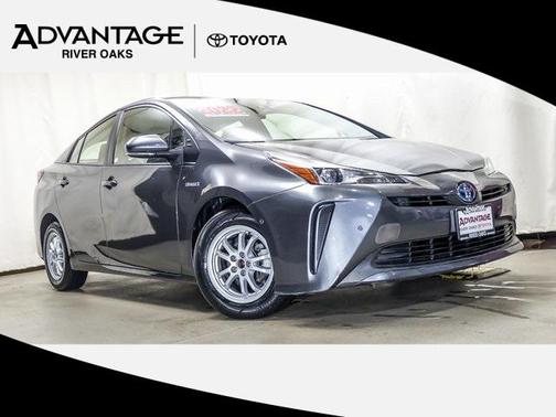 2022 Toyota Prius LE