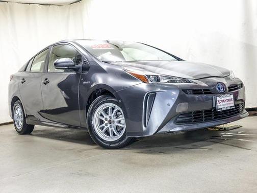 2022 Toyota Prius LE