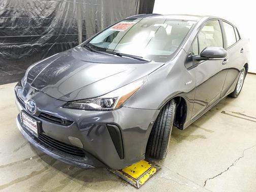 2022 Toyota Prius LE