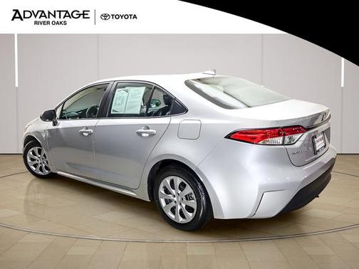 Classic Silver Metallic 2024 Toyota Corolla LE