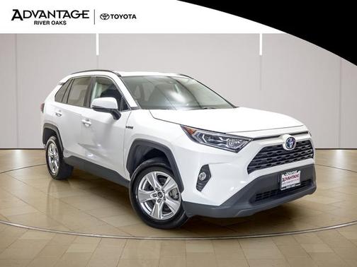 Super White 2021 Toyota RAV4 Hybrid XLE
