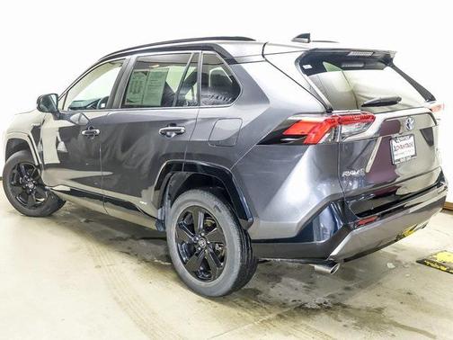 2021 Toyota RAV4 Hybrid SE