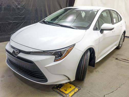 Ice 2026 Toyota Corolla LE