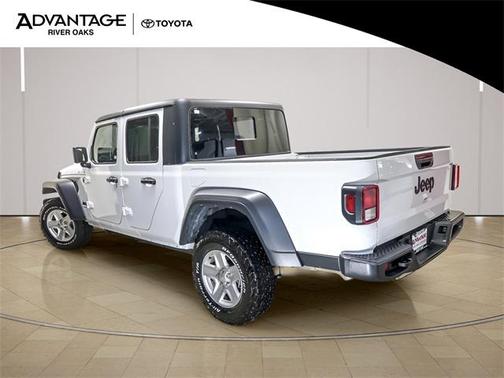 2023 Jeep Gladiator Sport S