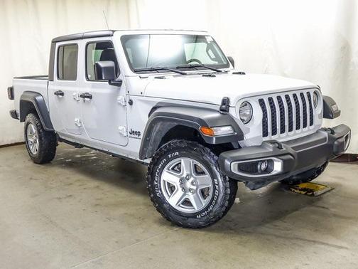 2023 Jeep Gladiator Sport S