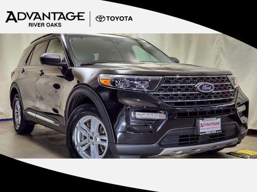 Black Metallic 2024 Ford Explorer XLT