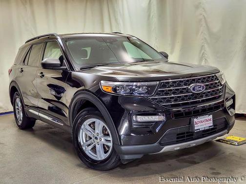 Black Metallic 2024 Ford Explorer XLT