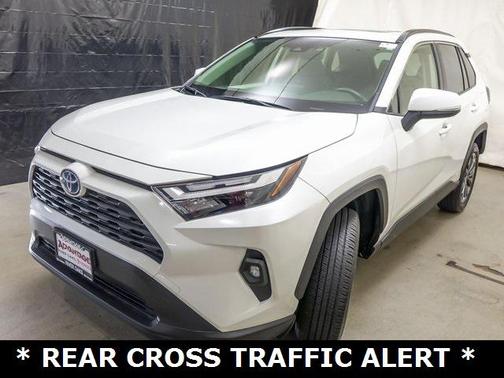 2022 Toyota RAV4 Hybrid XLE Premium