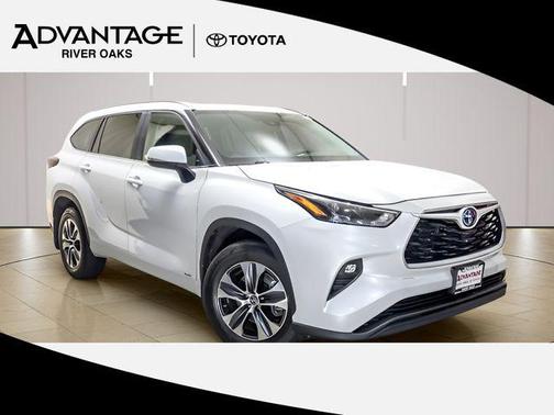 Wind Chill Pearl 2024 Toyota Highlander Hybrid XLE