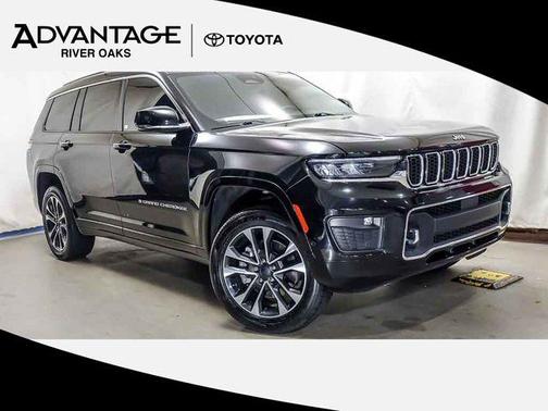 Diamond Black Crystal Pearlcoat 2023 Jeep Grand Cherokee L Overland